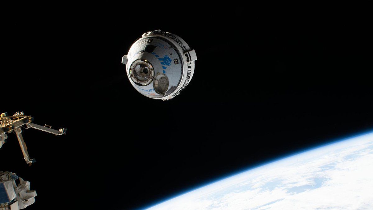 Starliner OFT-2 ISS đang đến gần © NASA