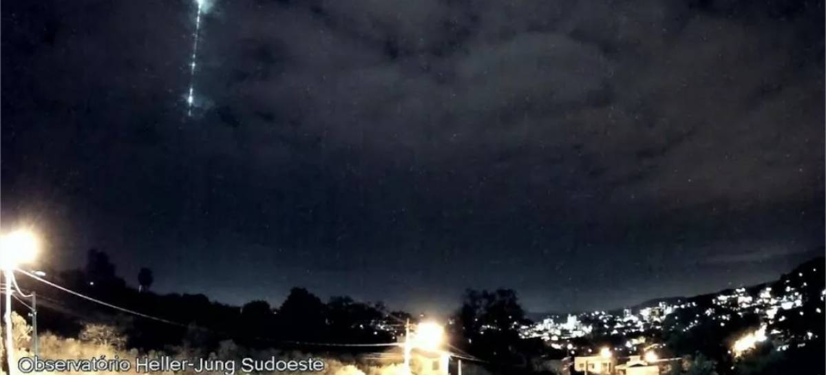 Passagens de meteoros são registradas no Nordeste e Sul do país e criam "bolas de fogo" no céu