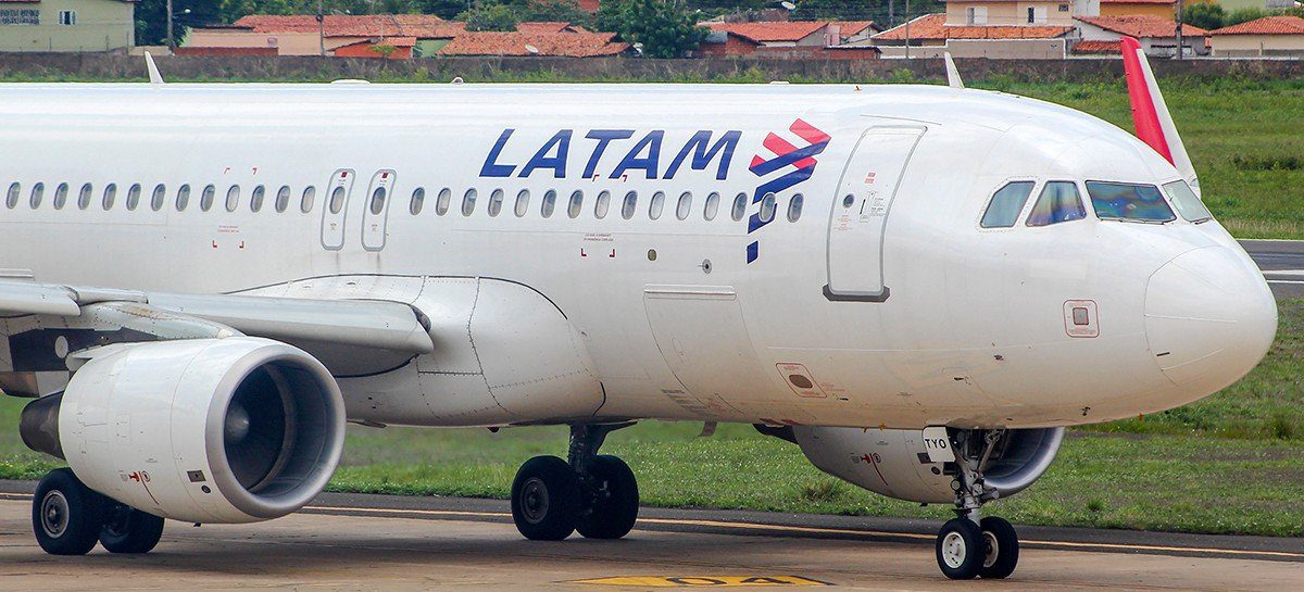 LATAM começa a oferecer WhatsApp gratuito em 56 aeronaves no Brasil