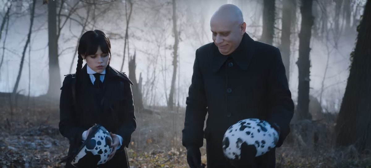 Netflix divulga trailer oficial de Wandinha, série com a personagem da Família Addams; veja