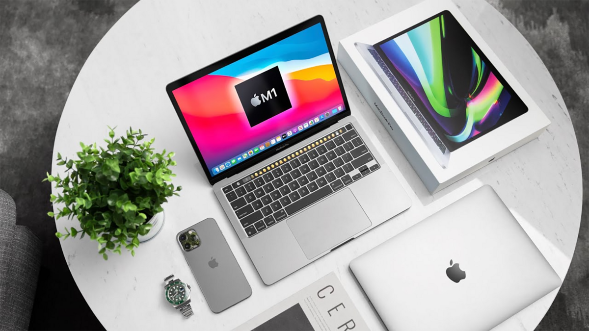 Apple  MacBook Pro 14 "(2021) © Apple