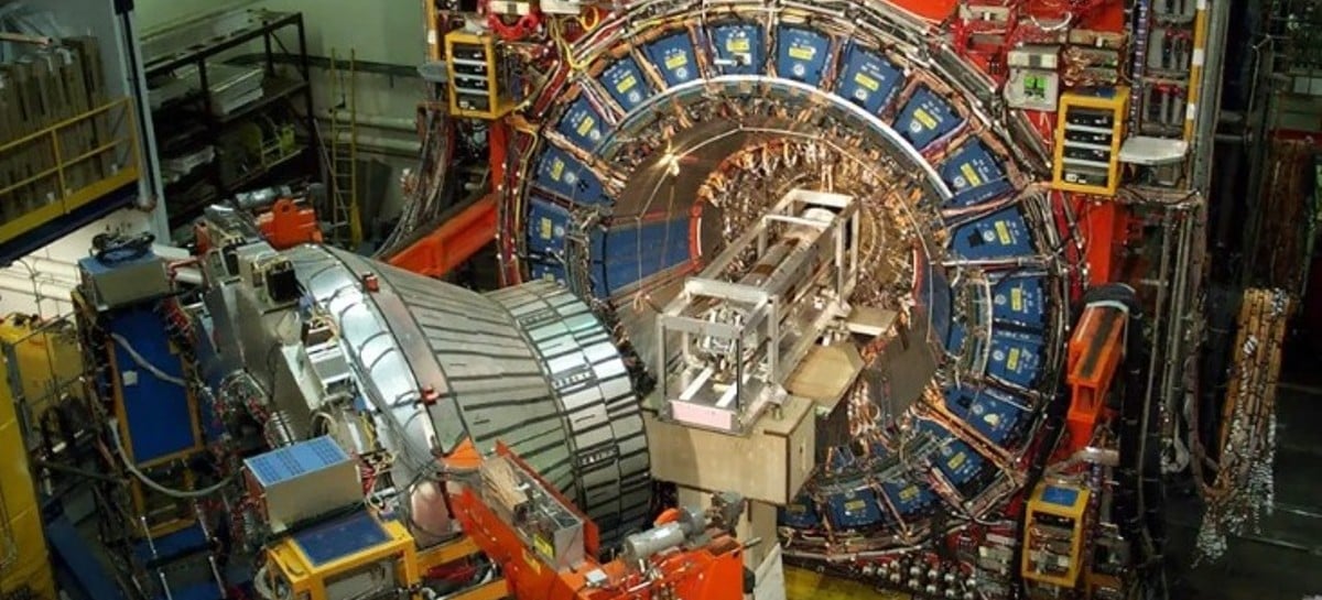 Estudo com acelerador de partículas em Chicago pode revolucionar conhecimento do universo; entenda