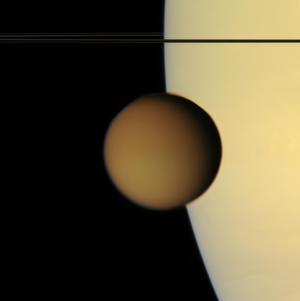 Titan Toàn cầu © NASA / JPL-Caltech