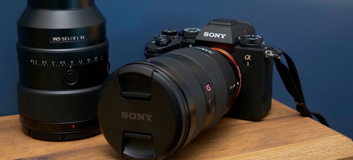 Sony volta a vender câmeras no Brasil com parceria da Merlin