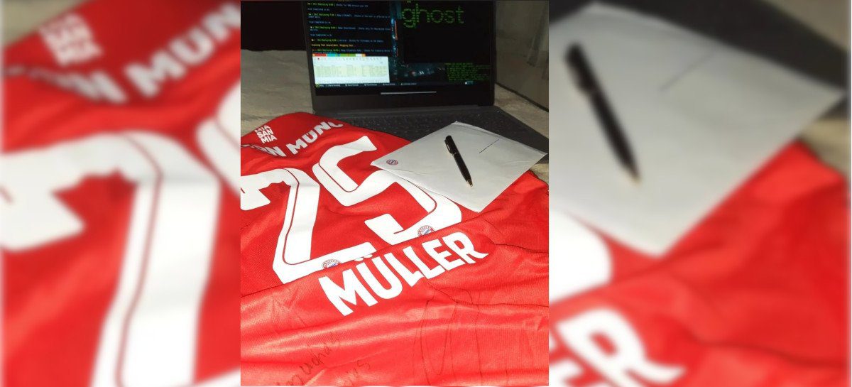 Hacker invade site do Bayern de Munique, alerta sobre erro e ganha camisa autografada