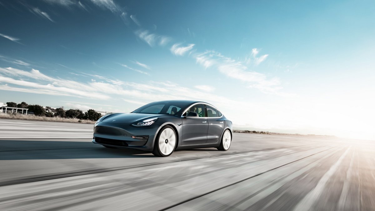 Mô hình Tesla 3 © canadianPhotographer56 / Shutterstock.com