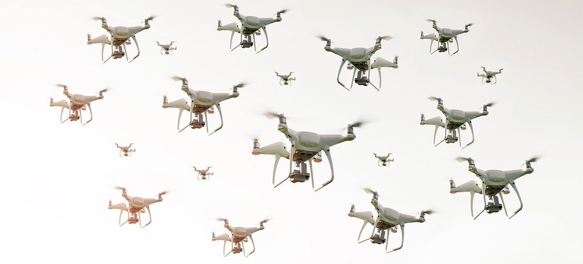 Empresa consegue autorização da ANAC para operar vários drones com um único piloto