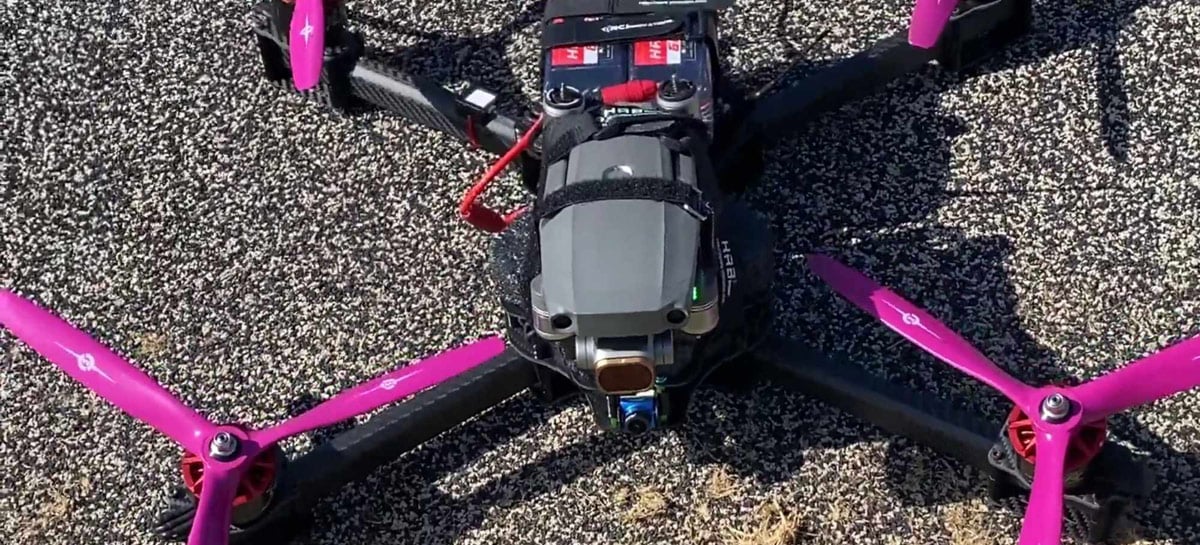 Drone FPV carrega Mavic 2 Pro em passeio - Veja o vídeo