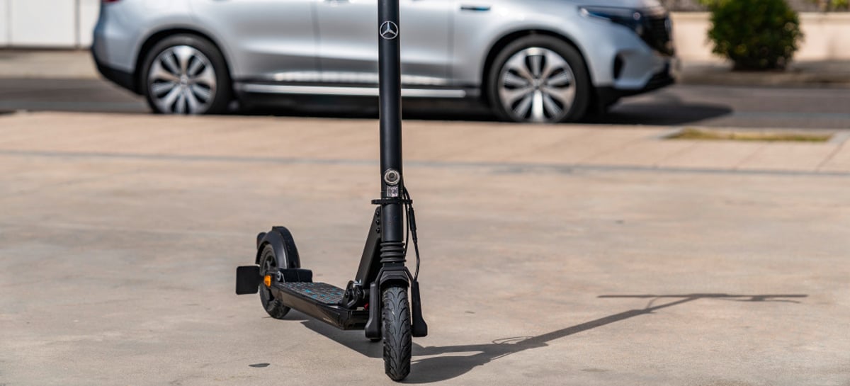 Mercedes-Benz lança o eScooter, seu novo patinete elétrico
