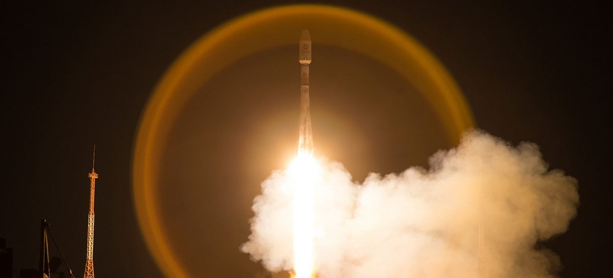 OneWeb lança mais 34 satélites de internet para a órbita da Terra