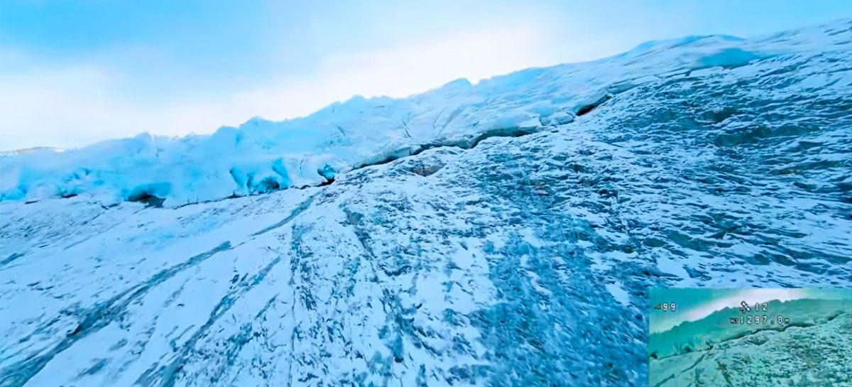 Xem máy bay không người lái FPV bay 8Km trong những ngọn núi đóng băng tuyệt vời