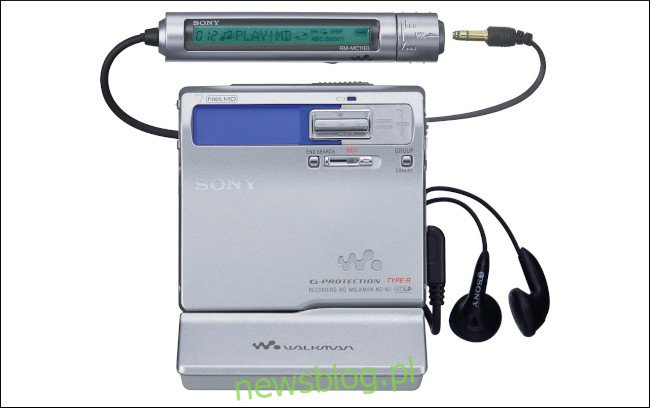 Sony MZN1 Portable Walkman NetMD MiniDisc.