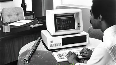 Tại sao nút Turbo làm chậm PC của bạn vào những năm 90?
