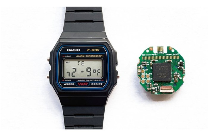 Đồng hồ cảm biến Casio có thể hack